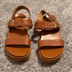VIONIC TORRANCE PLATFORM STRAP LUG SANDALS WITH VELCRO STRAP